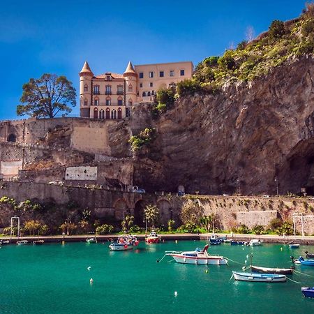 Grecale - Amazing Apartment With Patio And Sea View Maiori Exterior foto